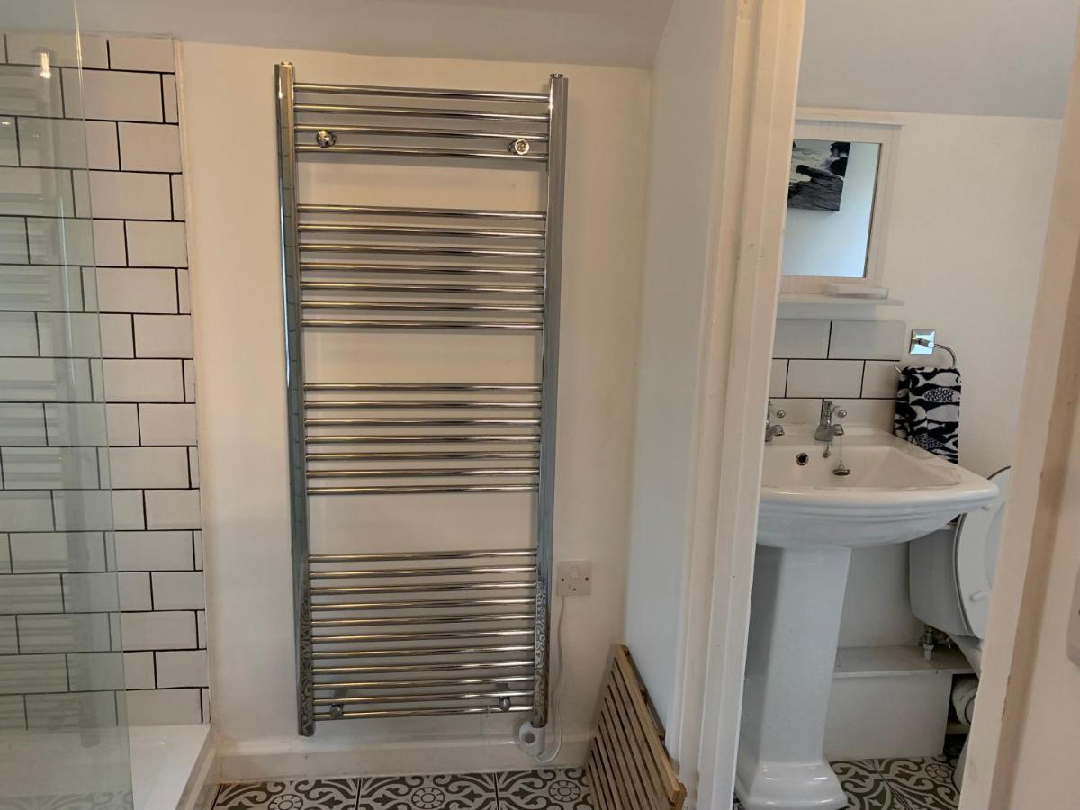 1 Bed-Pet Friendly-Parking-Patio-Close To Coasts North Hill Exterior photo